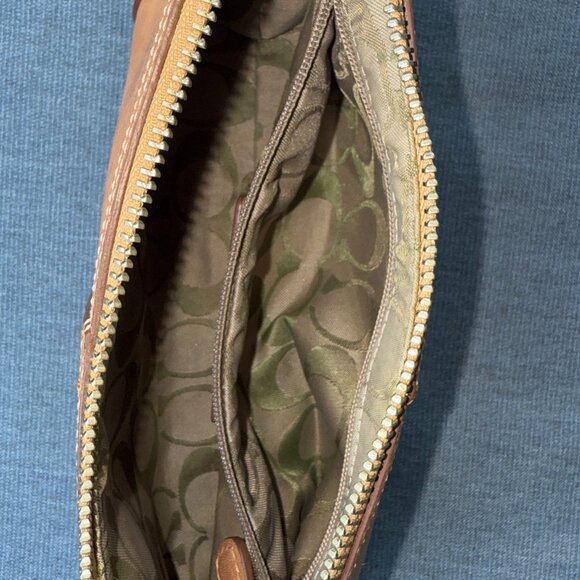 Coach Hamptons Mini Baguette in tan leather Y2K - Picture 11 of 13